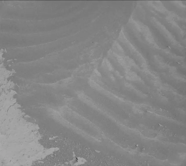 Sol 4040: Mast Camera (Mastcam)