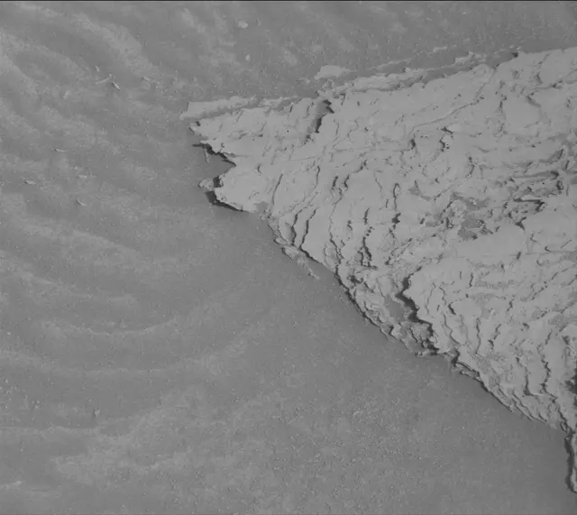 Sol 4040: Mast Camera (Mastcam)