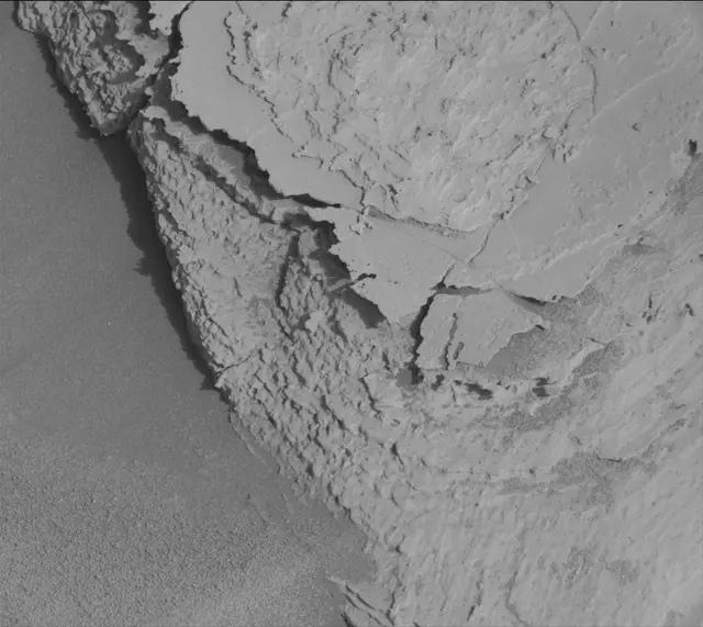 Sol 4040: Mast Camera (Mastcam)