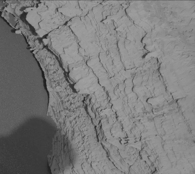 Sol 4040: Mast Camera (Mastcam)