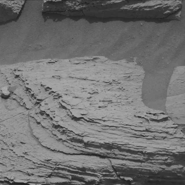 Sol 4040: Mast Camera (Mastcam)