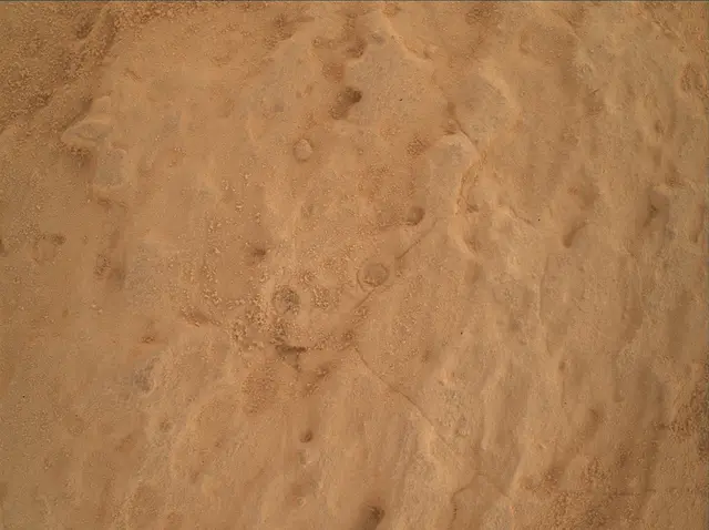 Sol 4040: Mars Hand Lens Imager (MAHLI)