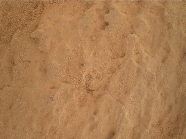 Sol 4040: Mars Hand Lens Imager (MAHLI)
