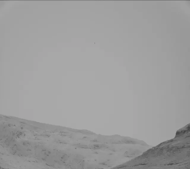 Sol 4041: Mast Camera (Mastcam)