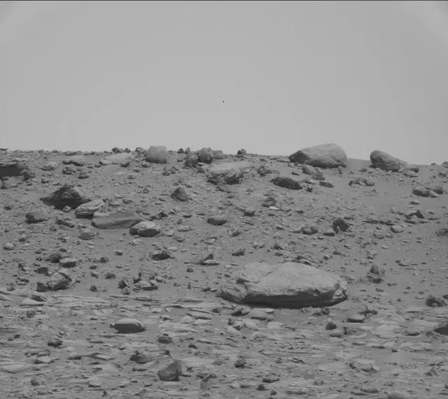 Sol 4041: Mast Camera (Mastcam)