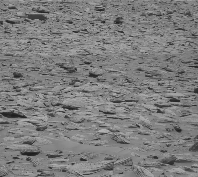 Sol 4041: Mast Camera (Mastcam)