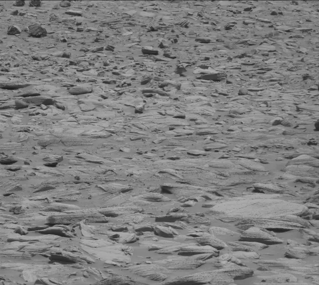 Sol 4041: Mast Camera (Mastcam)