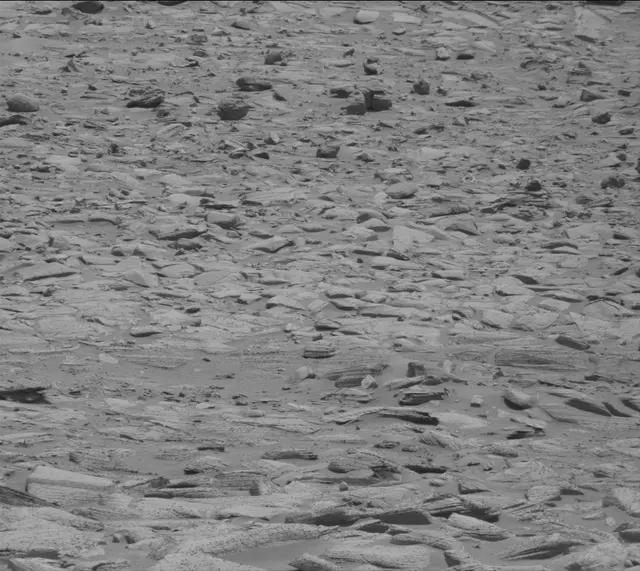 Sol 4041: Mast Camera (Mastcam)