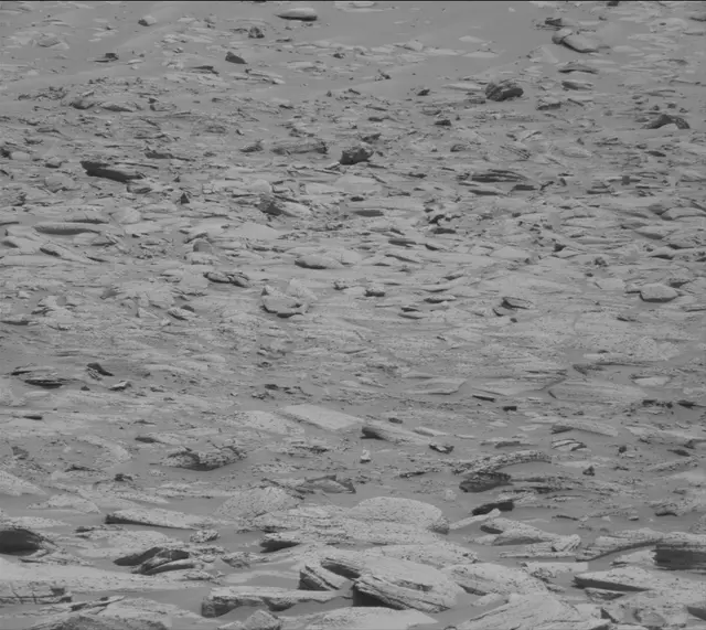 Sol 4041: Mast Camera (Mastcam)