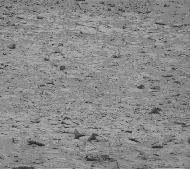 Sol 4041: Mast Camera (Mastcam)