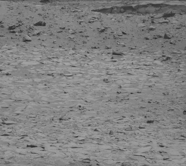 Sol 4041: Mast Camera (Mastcam)