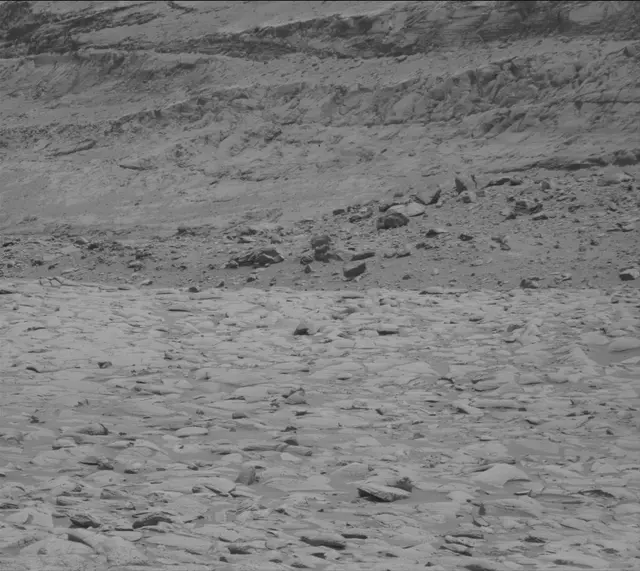 Sol 4041: Mast Camera (Mastcam)