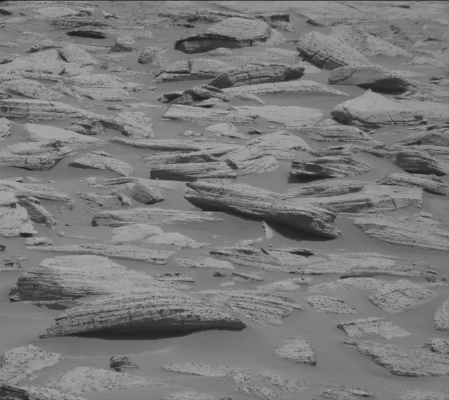 Sol 4041: Mast Camera (Mastcam)