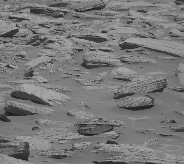 Sol 4041: Mast Camera (Mastcam)