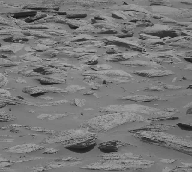 Sol 4041: Mast Camera (Mastcam)