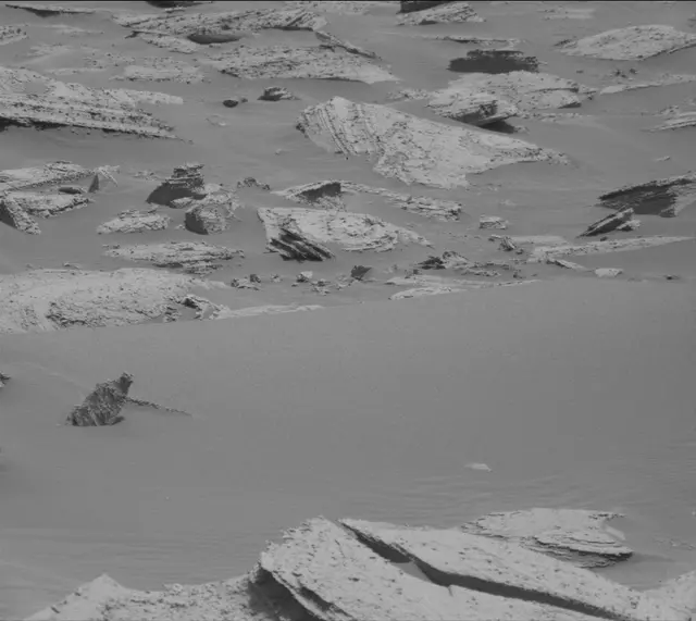 Sol 4041: Mast Camera (Mastcam)