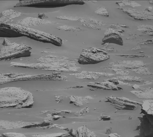 Sol 4041: Mast Camera (Mastcam)