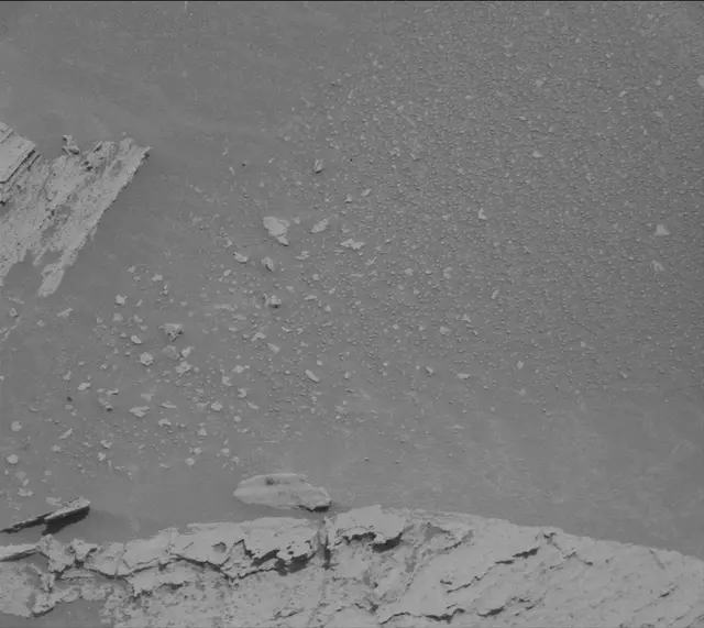 Sol 4041: Mast Camera (Mastcam)