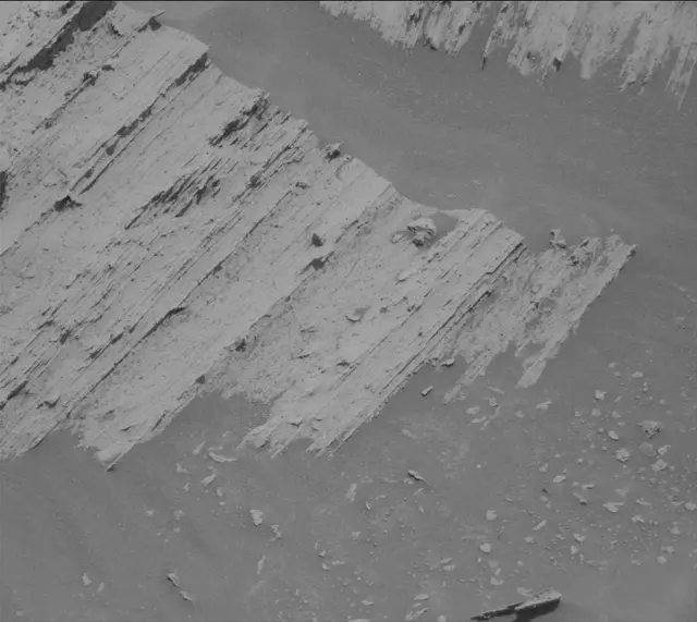 Sol 4041: Mast Camera (Mastcam)