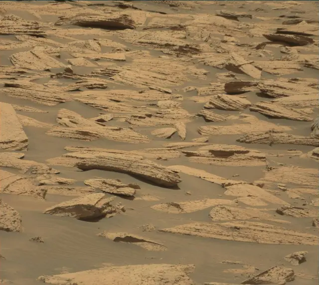 Sol 4042: Mast Camera (Mastcam)