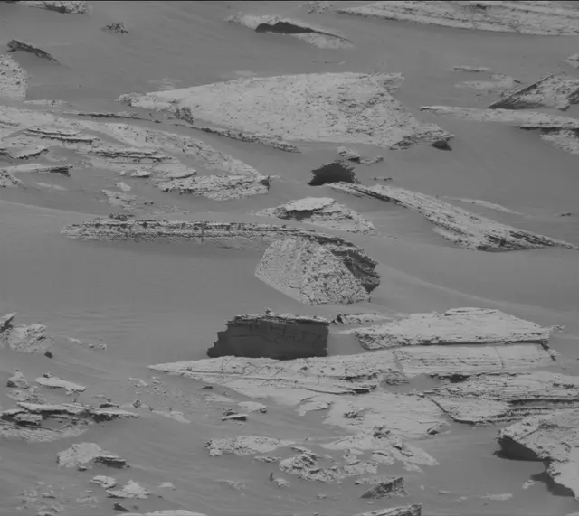 Sol 4042: Mast Camera (Mastcam)