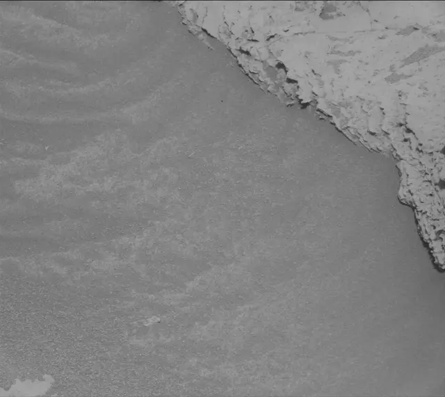 Sol 4042: Mast Camera (Mastcam)