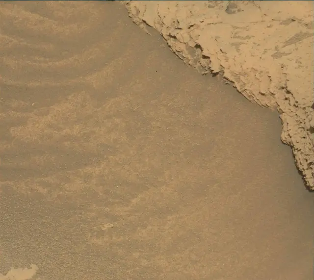 Sol 4042: Mast Camera (Mastcam)