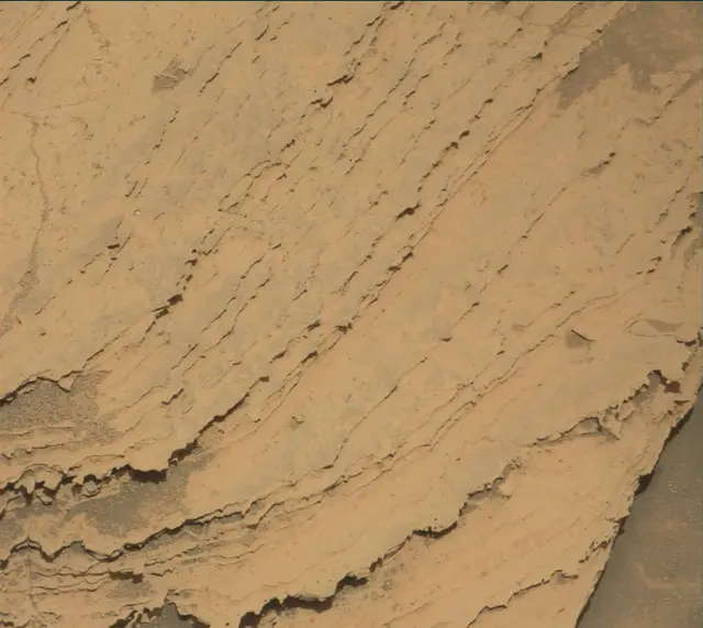 Sol 4042: Mast Camera (Mastcam)