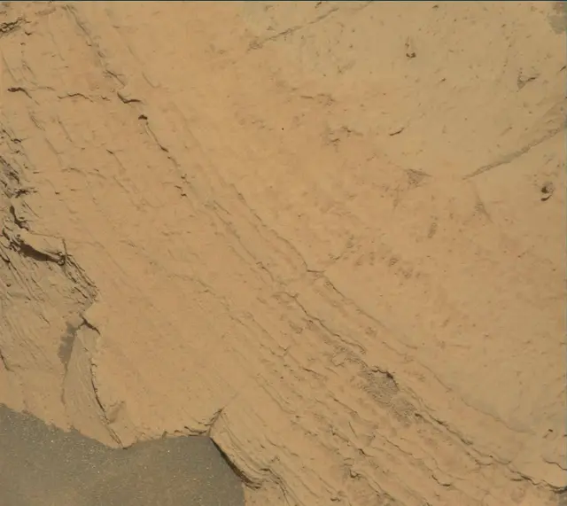 Sol 4042: Mast Camera (Mastcam)