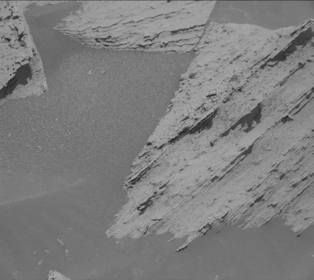 Sol 4043: Mast Camera (Mastcam)