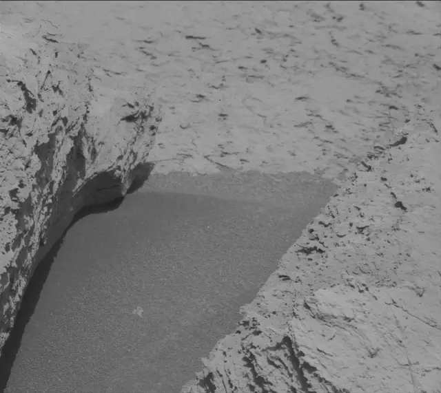 Sol 4043: Mast Camera (Mastcam)