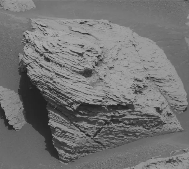 Sol 4043: Mast Camera (Mastcam)
