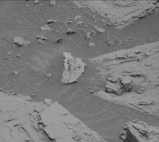 Sol 4043: Mast Camera (Mastcam)