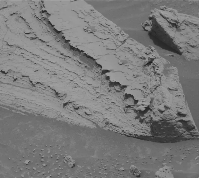 Sol 4043: Mast Camera (Mastcam)