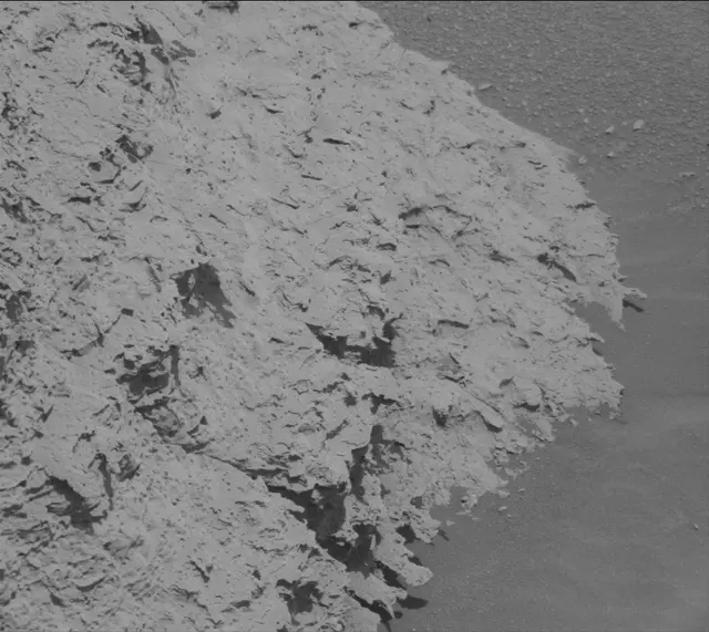 Sol 4043: Mast Camera (Mastcam)
