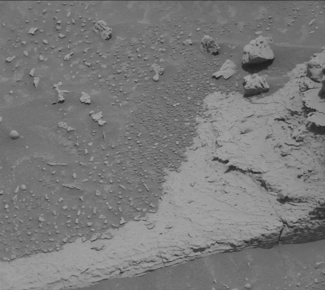 Sol 4043: Mast Camera (Mastcam)