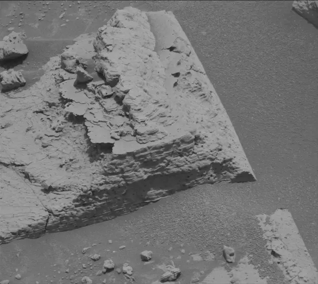 Sol 4043: Mast Camera (Mastcam)