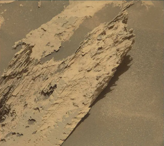 Sol 4044: Mast Camera (Mastcam)