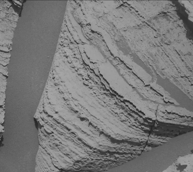 Sol 4049: Mast Camera (Mastcam)