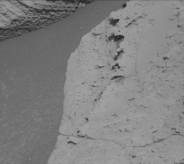 Sol 4049: Mast Camera (Mastcam)