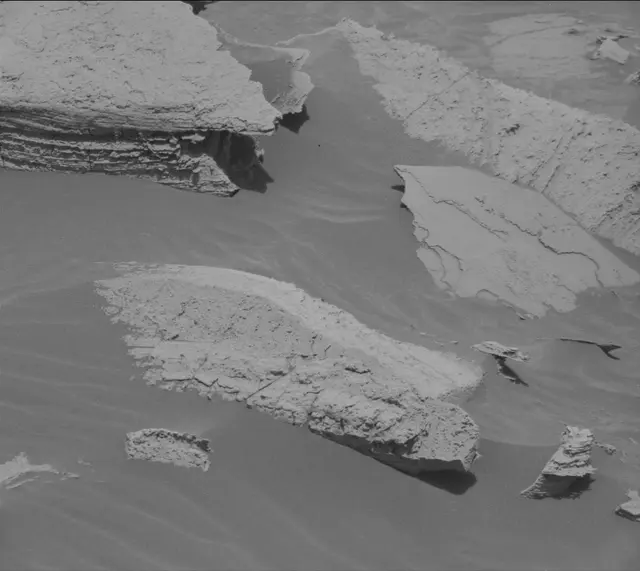 Sol 4049: Mast Camera (Mastcam)
