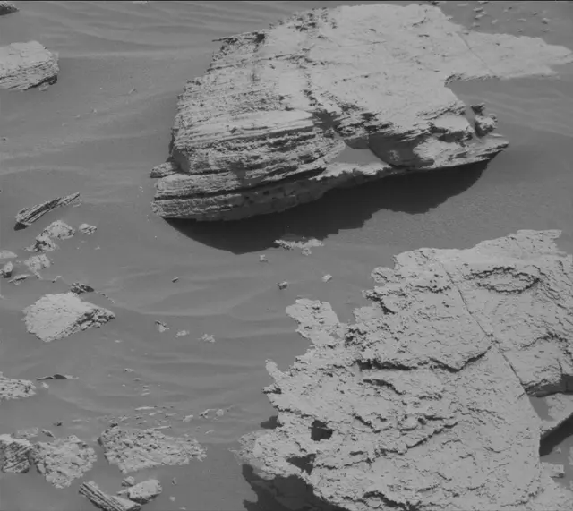 Sol 4049: Mast Camera (Mastcam)