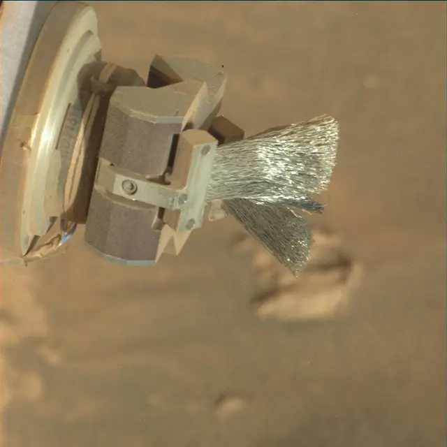 Sol 4053: Mast Camera (Mastcam)