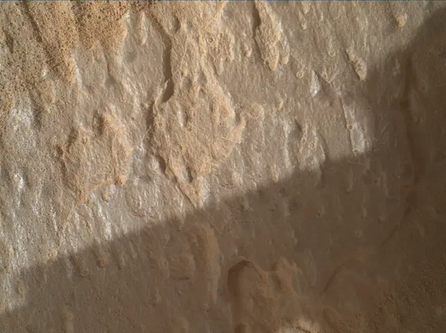 Sol 4053: Mars Hand Lens Imager (MAHLI)