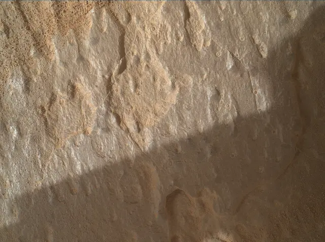 Sol 4053: Mars Hand Lens Imager (MAHLI)