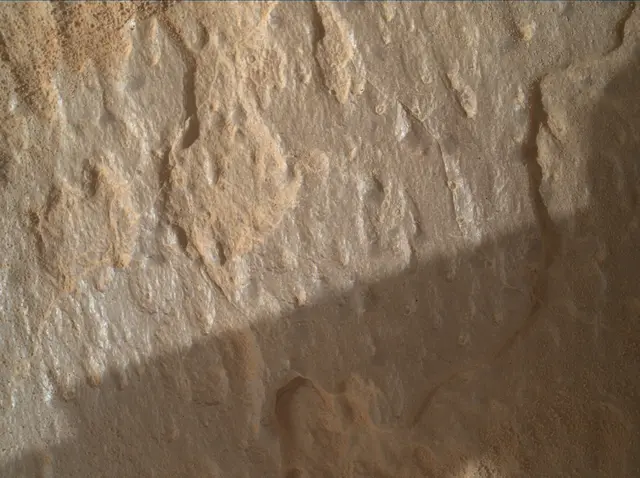 Sol 4053: Mars Hand Lens Imager (MAHLI)