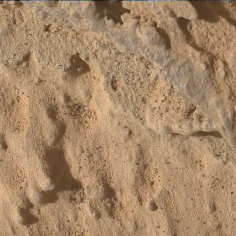 Sol 4053: Mars Hand Lens Imager (MAHLI)