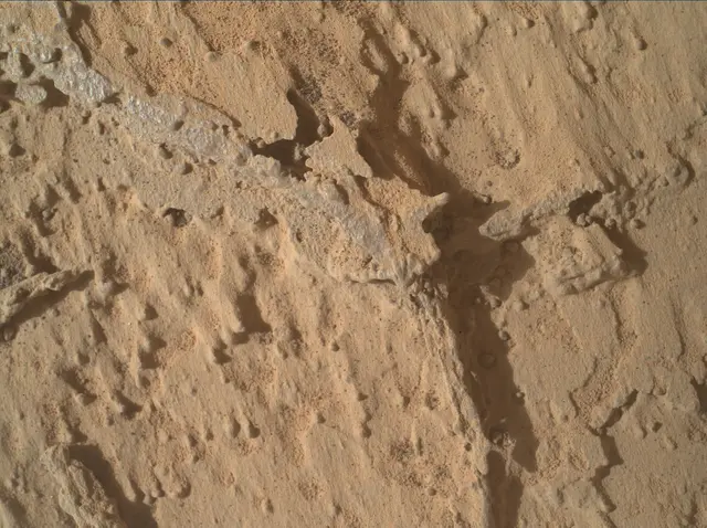 Sol 4053: Mars Hand Lens Imager (MAHLI)