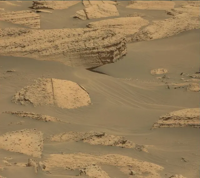 Sol 4054: Mast Camera (Mastcam)