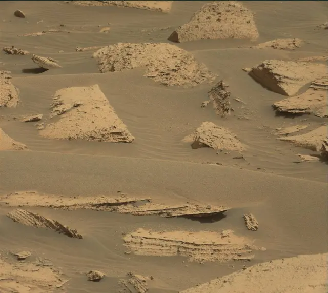 Sol 4054: Mast Camera (Mastcam)